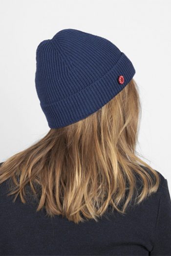 Bonnet mixte bleu royal en pure laine mérinos de la marque Berthe aux Grands Pieds et fabriqué par royal mer. 100% Made in France.