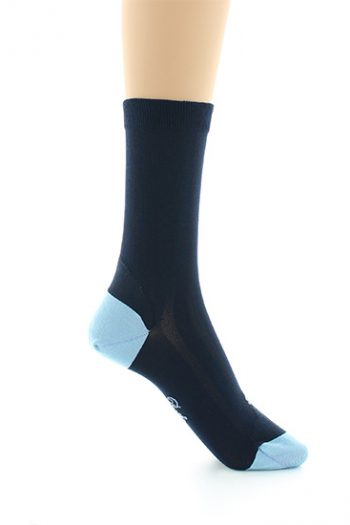 Chaussettes en soie et coton fil d'Écosse talon et pointe colorés de chez Berthe aux Grands Pieds. Fabrication exclusivement française!