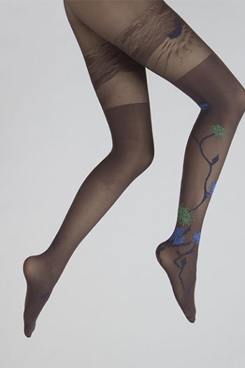 Collant Agapanthes vertes bleues sur un fond prune. 40 Deniers De la marque Berthe aux grands pieds. Fabrication Française