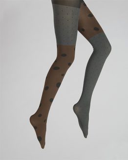 Collants pois noirs fond marron gris, asymétriques. De la marque Berthe aux grands pieds. Fabrication exclusivement Française