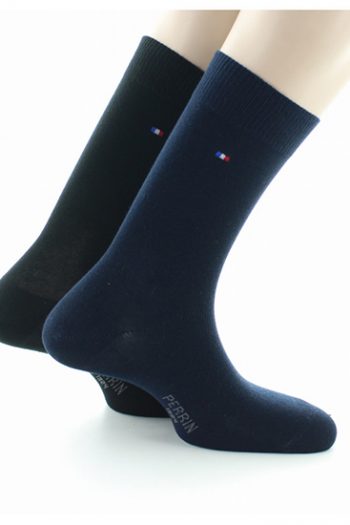 Lot de deux paires de chaussettes unies bleu marine et noir en coton peignés. Petit drapeau français sur la tige. Fabrication Française par Perrin 1924.