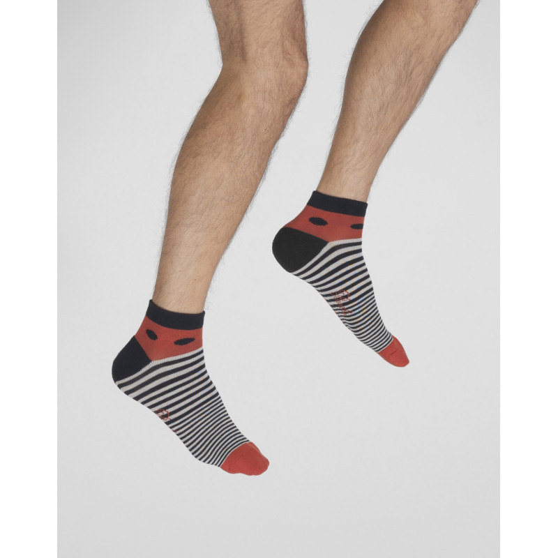 Socquettes de sport homme en coton bouclette, motif de Pois et de Rayures. De la marque Berthe aux grands pieds. Fabrication française.