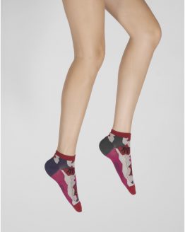 Socquettes Femme Coquelicots Art Déco, tricotées en fil d'Écosse majoritaire. De la marque Berthe aux Grands Pieds. Fabrication 100% française.