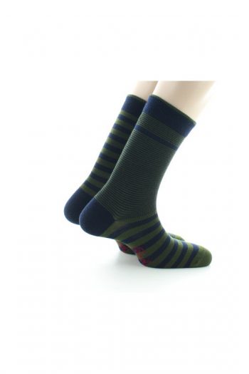 Chaussettes asymétriques à rayures kakis et marines en laine peignée. De la marque Berthe aux Grands Pied. Fabrication exclusivement française.