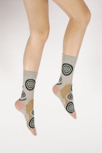 Chaussettes graphisme géométrique. coloris gris clair, rose pâle t doré. Berthe Aux Grands Pieds. Fabrication Française.