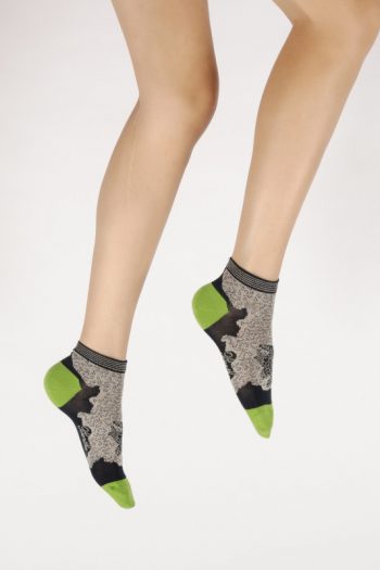 Socquettes en fil d'Ecosse , l'oiseau. Coloris marine, blanc et vert. De la marque Berthe Aux Grands Pieds. Fabrication Française.