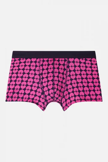 Boxer en coton Marius Love aux motifs de cœurs roses. De la marque Le Slip Français. Fabrication française entre la Saône-et-Loire (71) et la Loire (42).