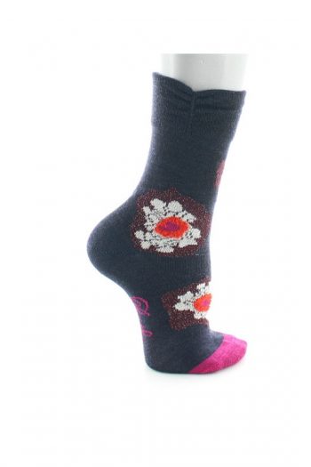 Chaussettes enfant pétales et pistils en laine et coton. De la marque Berthe Aux Grands Pieds. Fabrication exclusivement française.