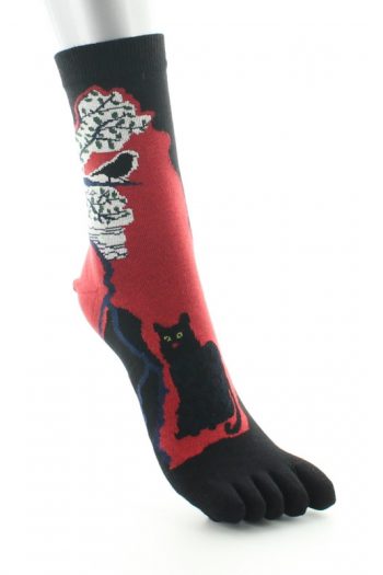 Chaussettes à Doigts de Pieds Le Chats et l'Oiseau. Modèle asymétrique aux coloris noir et rouge. Fabrication exclusivement française.