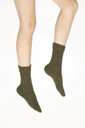 Chaussettes en laine et acrylique kaki, de fabrication française
