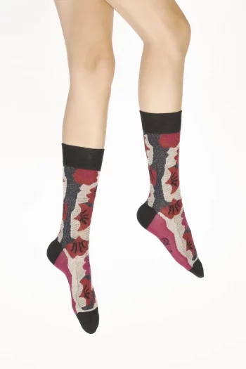 chaussettes en laine aux motifs de Coquelicots Art déco. De la marque Berthe Aux Grands Pieds. Fabrication française en Bourgogne