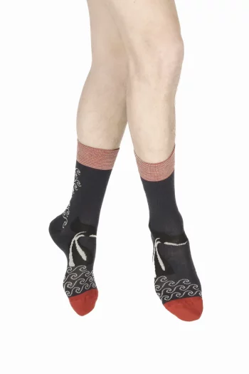 Chaussettes homme en laine La Baleine de la marque Berthe Aux Grands Pieds. Tricotées en laine et coton. Fabrication exclusivement française.