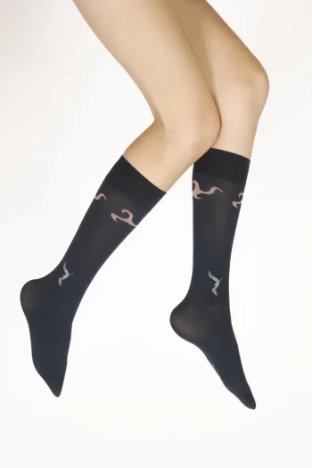 Mi-Bas 40D Marine mouettes Grises. En lycra 40 deniers. De la marque Berthe Aux Grands Pieds. Un produit fabriqué exclusivement en France .