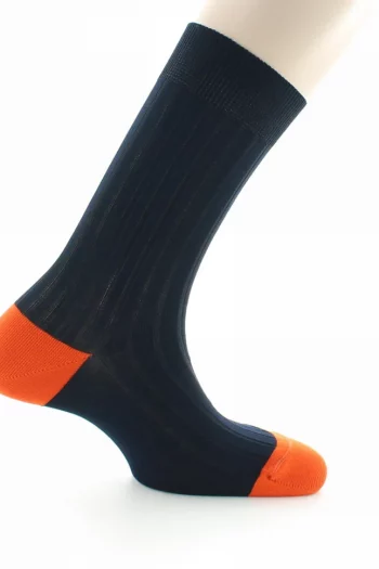 Chaussettes en fil d'Écosse aux pointes et talons colorés. De la marque Berthe Aux Grands Pieds. Une fabrication exclusivement française.