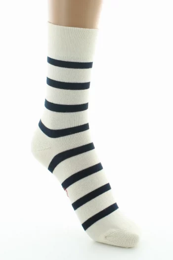 Chaussettes en coton peigné marinière marine de la marque Berthe Aux Grands Pieds. Disponible en différents coloris. Fabrication exclusivement française !
