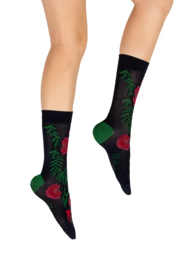 Chaussettes Homme Fleurs et Feuilles. Coloris marine, vert et rose. En Fil d'Ecosse. De la marque Berthe Aux Grands Pieds. Fabrication Française