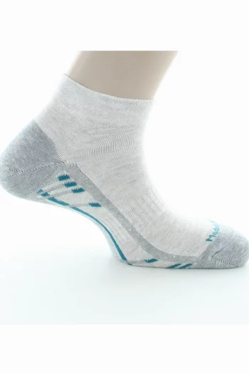 Socquettes de sport en lin coloris gris et bleu . De la marque Perrin 1924. Fabrication exclusivement française en Bourgogne.