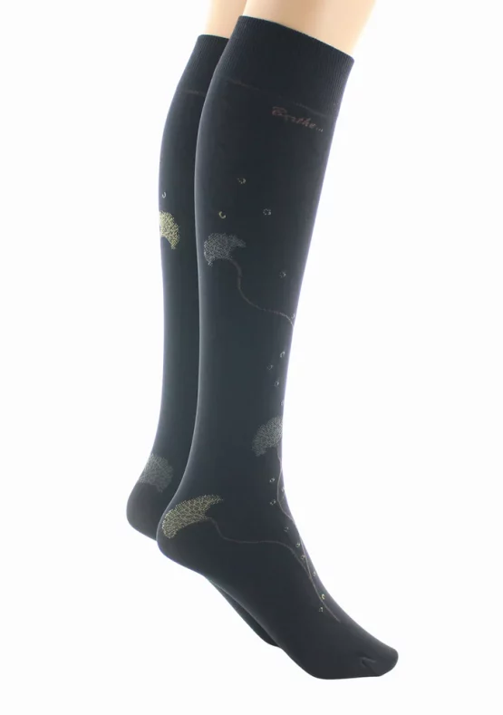 Mi-Bas 40D Albizia Noir Kaki. En lycra 40 deniers. De la marque Berthe Aux Grands Pieds. Un produit fabriqué exclusivement en France .
