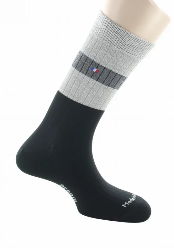 Chaussettes à côtes pour homme en laine Perrin Noir. De La Manufacture Perrin 1924. Existe en 2 coloris. Fabrication exclusivement française.