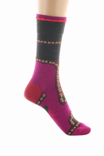 Chaussettes en laine Veste Napoléonienne aux coloris rose, marron et rouge. De la marque Berthe Aux Grands Pieds. Fabrication exclusivement française.