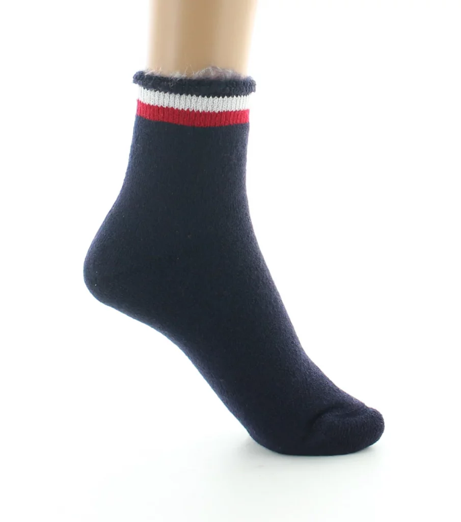 Chaussons de nuit en laine grattée Marine. chaussettes réversibles et cocooning. De la marque Perrin. Fabrication exclusivement française.