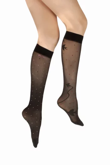 Mi-Bas 30D Oiseau Résille Noir Rose Rouge. En lycra 30 deniers. De la marque Berthe Aux Grands Pieds. Un produit fabriqué exclusivement en France .