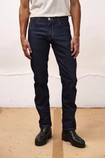 Jean Droit Dao - Albert. Teinture indigo, intemporel, flex denim, 98% coton bio 2% d'élasthanne. Fabrication française à Nancy